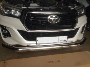 Защита переднего бампера d76 на Toyota Hilux Ecsclusive (2018-)